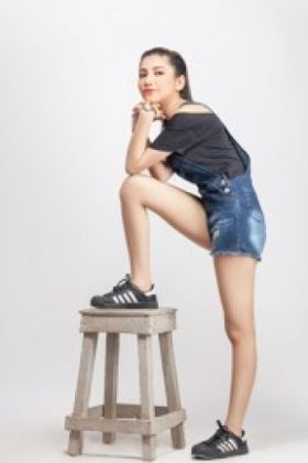 Afghan Call girl Mesha Patel (Doha)