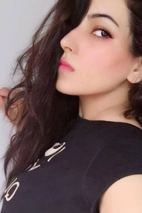 Afghan Call girl Whitney Vale (Doha)