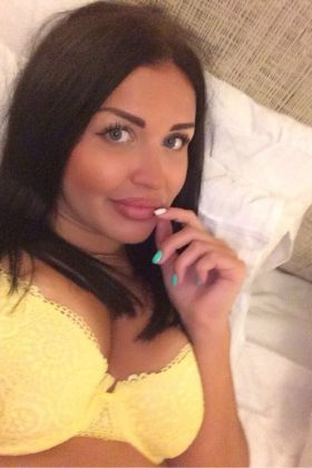 Italian Call girl Anna (Doha)