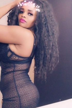 South African Call girl Salma (Doha)