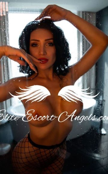 Escort girl Marsha (Doha), 