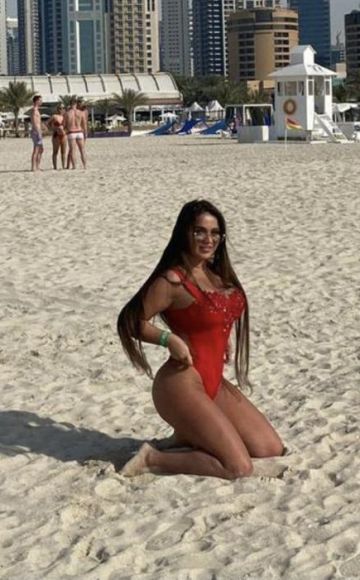 Escort girl Oriana (Doha), 