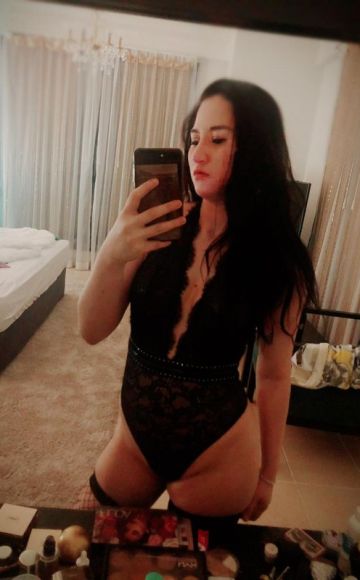 Escort girl Lisa (Doha), 