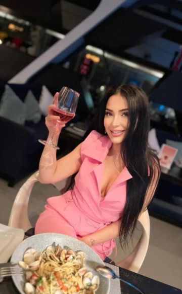 Escort girl Emily, 23 years old D (Doha), 