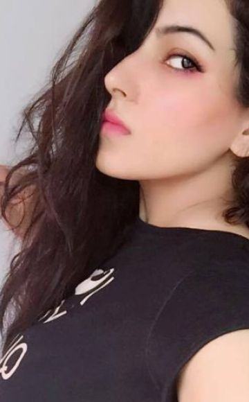Escort girl Harsita (Doha), 