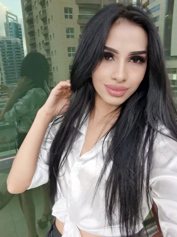 Fetish escort in Doha meets her clients 24 7