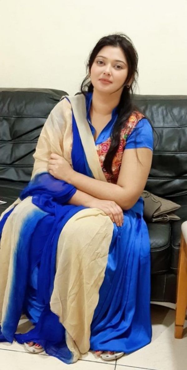 Qatar private escort Naeva for sex, OWO, massage