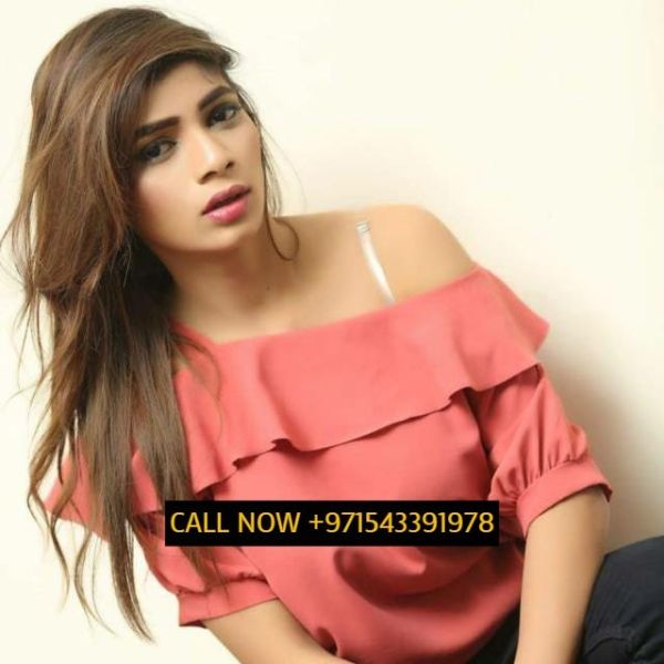 One of the hottest call girls Doha has in store — sexy Carolyn, 176 cm, 74 kg