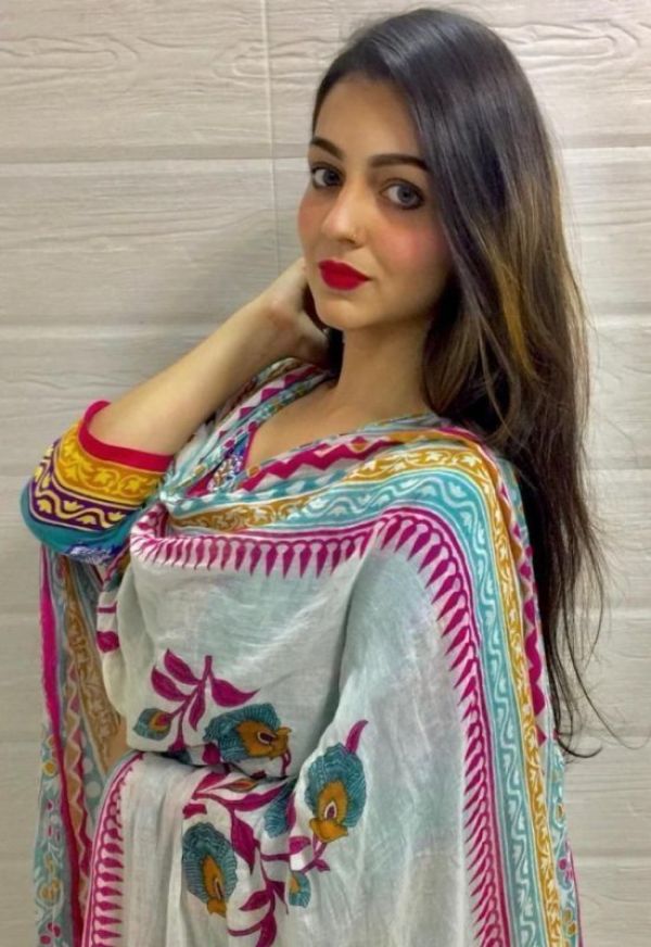 Escort babe Indian  Girls for Sex  in Doha