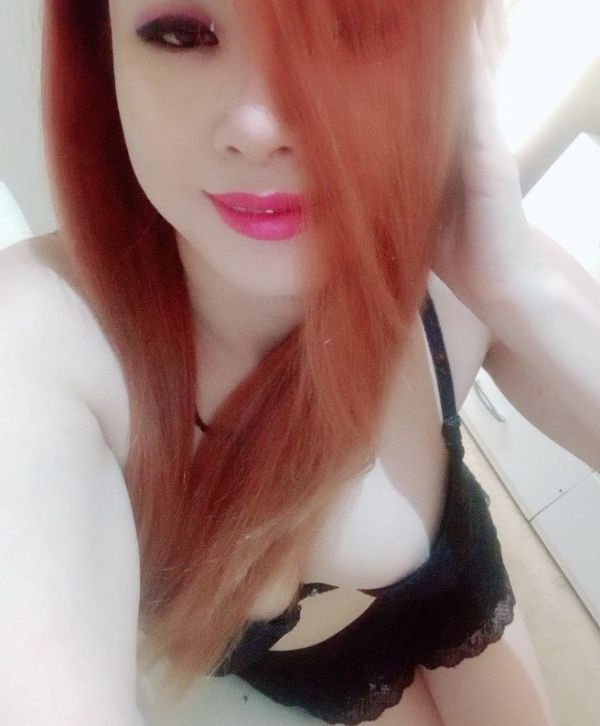 Female escort in Qatar sucks for QAR 900