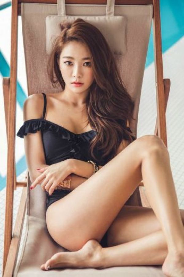 Top class woman will meet a generous man for QAR 350