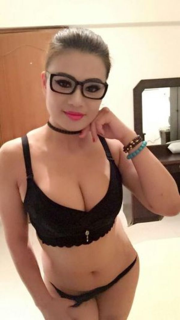 Doha escort girl Linda available for hot sex
