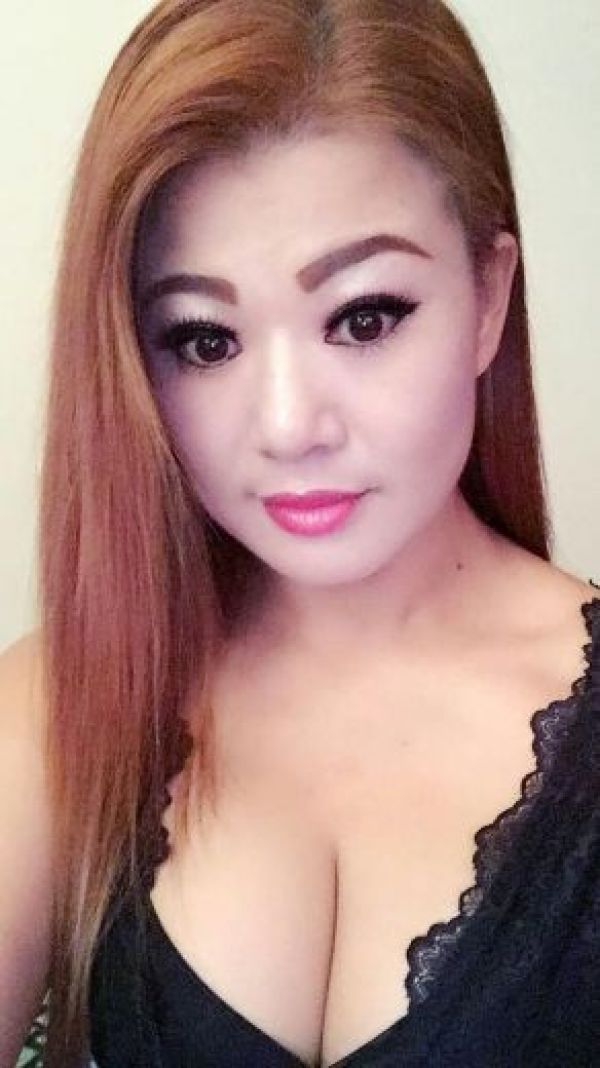 Beautiful girl Linda from escort agency in Qatar