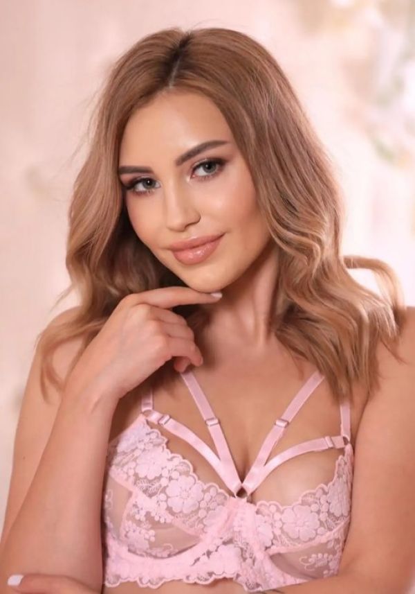 Doha escort for incall services on Sexdoha.club available around the clock