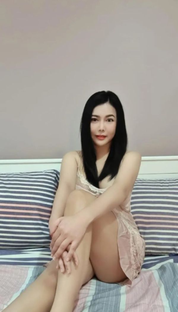 Visit out call girl in Doha. From QAR 1000/hr