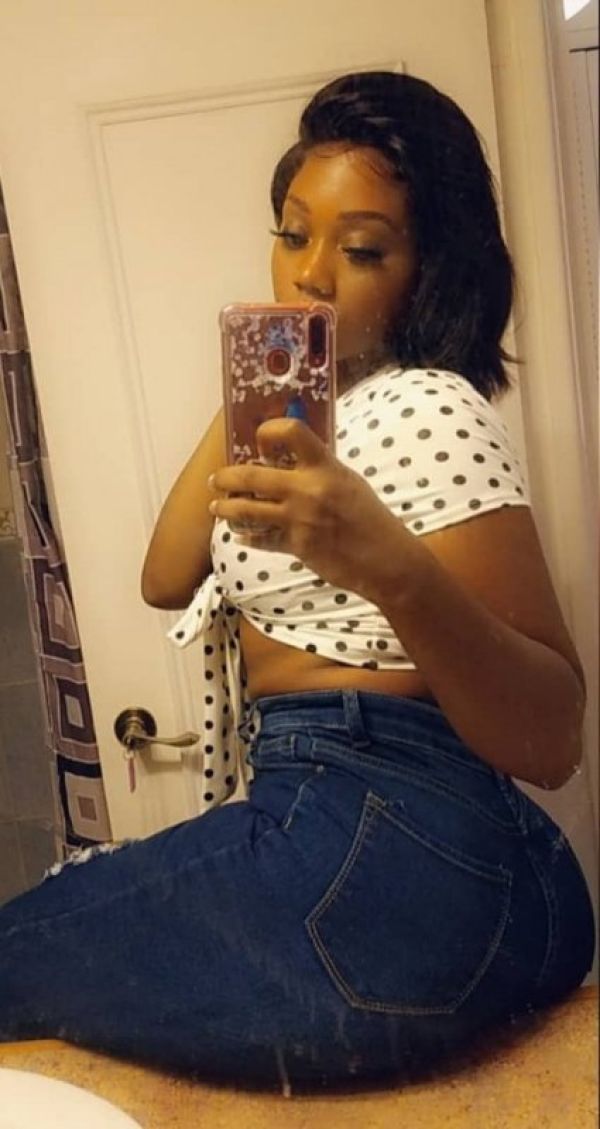 Mega busty escort in Doha (55 kg; 164 cm)