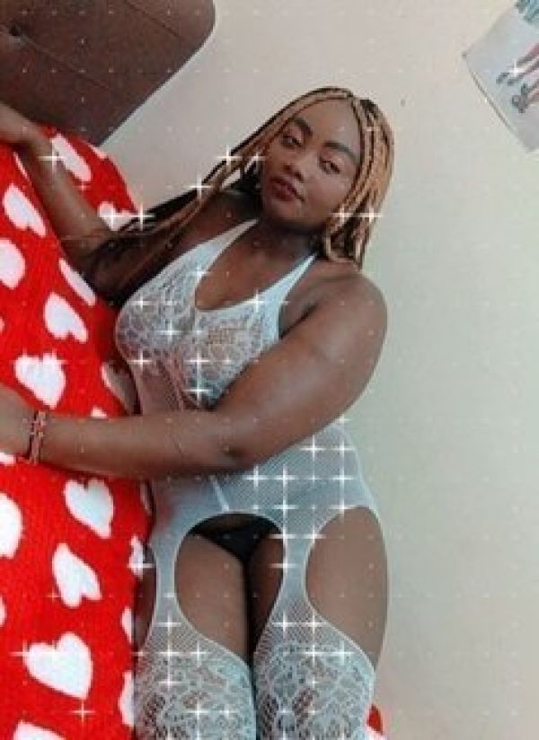 Black woman in Doha Kalyn is a chocolate baby for sex
