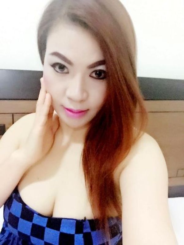 Escort Lucky in Doha for massage